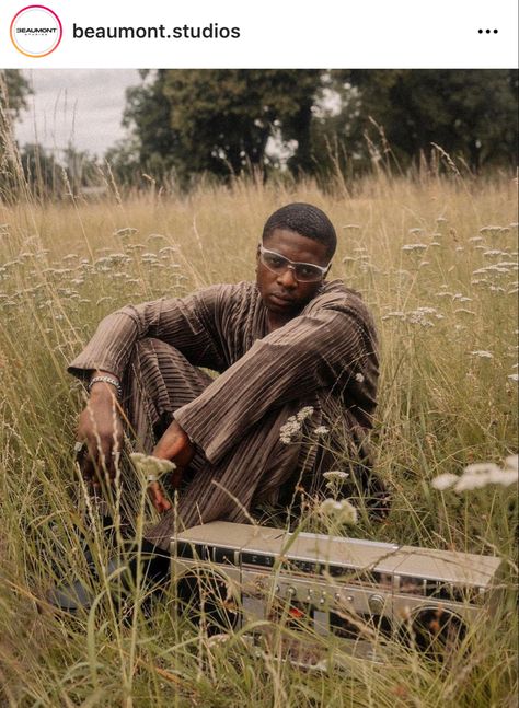 Forest Fashion Editorial, Forest Photoshoot Men, Male Photoshoot Ideas Outdoor, Nature Editorial, Forest Photoshoot, Forest Fashion, Filmmaking Inspiration, Fashion Illustration Poses, Field Photoshoot