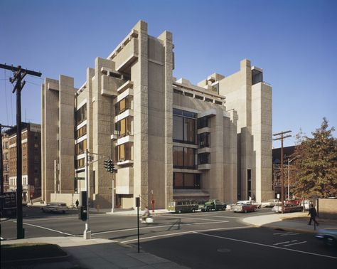 Rudolph Hall as seen from across the intersection of York St. and Chapel St. in New Haven, CT Paul Rudolph, Yale School Of Art, Computer Architecture, Brutalism Architecture, Louis Kahn, Brutalist Buildings, University Architecture, Philip Johnson, Watercolor Architecture