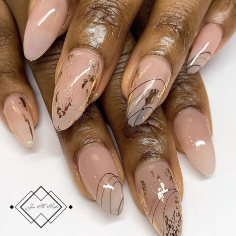 Nail Designs On Black Women, Perfect Nail Shape, Almond Shaped Nails Designs, Neutral Nail Designs, Overlay Nails, Chic Nail Designs, Pedi Ideas, Kutek Disney, Unghie Sfumate