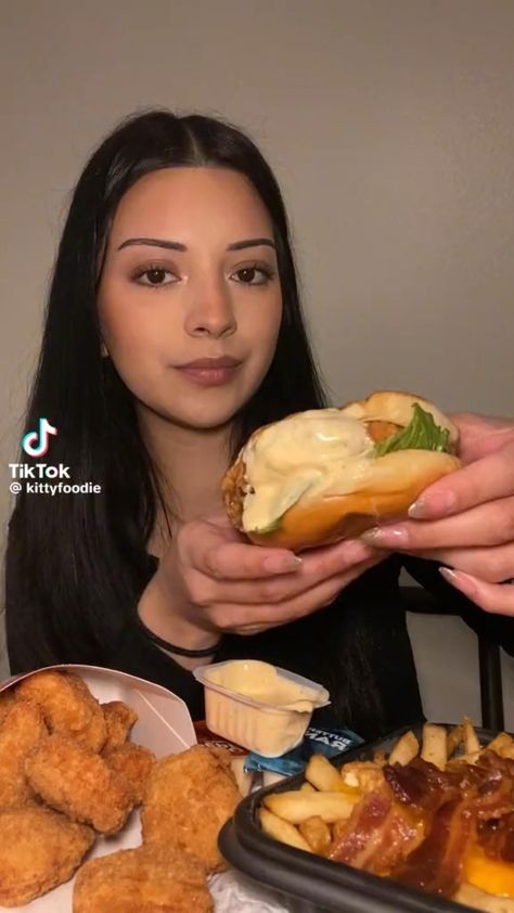 Asmr food French Dip Recipe, French Dip Recipes, Recipes Chili, Pasta Bread, Food Inspired, Soul Food Dinner, Asmr Food, Cheese Ball Recipes, French Dip