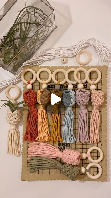 Macrame Pods Tutorial, Macrame Pod Tutorial, Macrame Magnet Tutorial, How To Make Macrame Polaroid Holder, Macrame Knots Step By Step, Dollhouse Macrame, Mini Macrame Plant Hanger Car Diy, Macrame Gifts, Macrame Airplant Holder