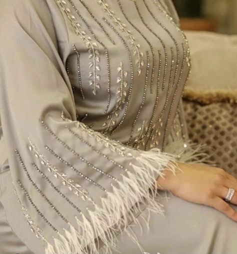 Brides Dresses, Stile Hijab, Hand Beaded Embroidery, Mode Abaya, Dress Design Patterns, Handmade Embroidery Designs, Bead Embroidery Patterns, Sleeves Designs For Dresses, Abaya Designs