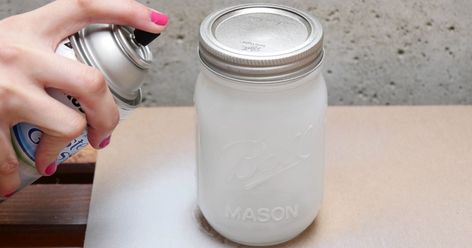 How To Frost Mason Jars Diy, Frosted Glass Craft Ideas, Frosted Jars Diy, Frosted Vases Centerpiece, Frosted Glass Jars Diy, Christmas Glass Jars Diy, Frosted Mason Jars Diy, How To Make Frosted Glass Jars, Frosted Glass Vase Diy