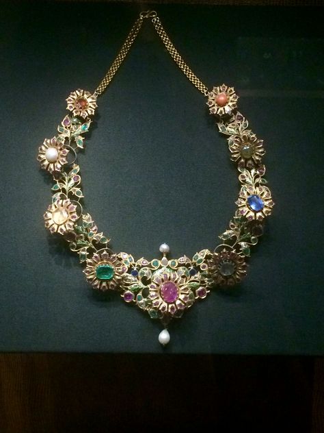 Jewellery from Bengal- India (19th-20th century), Jewellery Exhibit, National Museum Delhi Navaratan Jewellery, Vintage Indian Jewelry, Jewel Design, Jewellery Exhibition, Gold Jewellry, Designer Diamond Jewellery, Jewelry Designing, Heritage Jewellery, Marine Fish