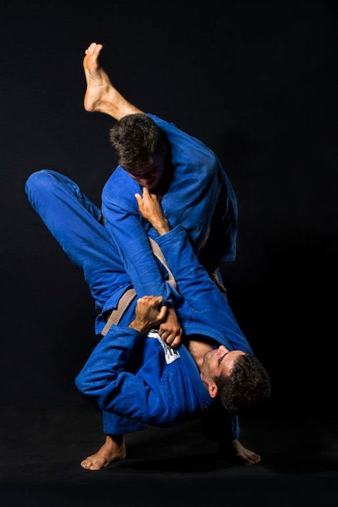 Brazilian Jujitsu, Martial Arts Photography, Lose Lower Belly Fat, Hapkido, Fitness Photography, Martial Art, Martial Artist, Aikido, Pose Reference Photo