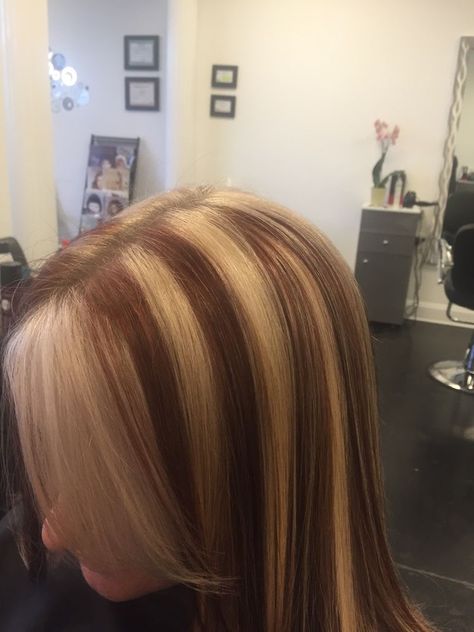 Lowlights Hair Color, Streaks Hair, Lowlights Hair, Bold Highlights, 2024 Hair Color, Color Streaks, Highlights Lowlights, Hair Color Streaks, Winter Red