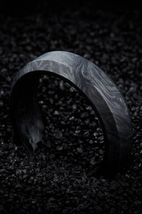 Hammered Gold Wedding Band, Black Skull Ring, Womens Wedding Ring, Rings Matching, Honey Jewelry, Mens Wedding Bands Unique, Round Wedding Band, Carbon Fiber Rings, Men's Wedding Bands