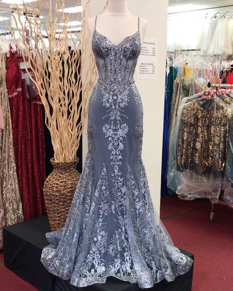 Lace Mermaid Prom Dress, Mermaid Prom Dresses Lace, Prom Inspo, Prom Dress Long, Deb Dresses, Prom Dresses Long Mermaid, Mermaid Prom Dress, Stunning Prom Dresses, Long Evening Dress