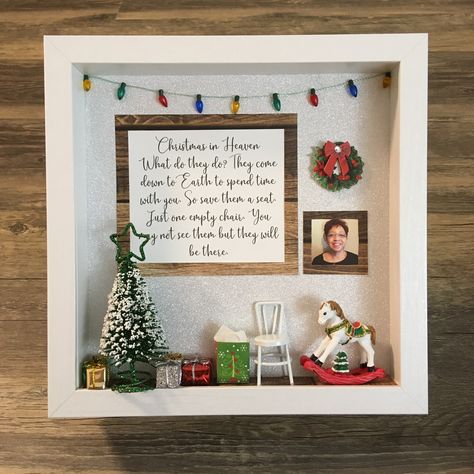 Memorial Shadow Box Ideas, Memorial Christmas Gift, Lost Someone, Memory Of A Loved One, Winter Wreath Diy, Frame Christmas, Christmas In Heaven, Christmas Wish, Wreath Diy