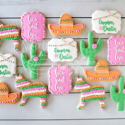 Wedding Cactus, Couples Shower Themes, Taco Bar Wedding, Cowgirl Bridal Shower, Fiesta Wedding Shower, Mexican Fiesta Bridal Shower, Bachelorette Party Cookies, Honeymoon Shower, Taco Bout Love