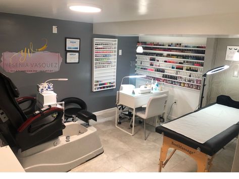 Lash And Nail Tech Room Ideas, Small Nail Salon Ideas Decor, Shed Nail Salon, Beauty Salon Inspiration, Lash Room Ideas Small Spaces, Nail Studio Ideas Small Spaces, At Home Nail Salon Room, Home Nail Salon Ideas Small Spaces, Lash Suite Ideas