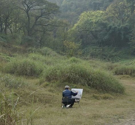 Haruki Murakami, Poses References, Green Forest, Pics Art, Nature Aesthetic, Infp, Green Aesthetic, Pretty Pictures, In The Middle