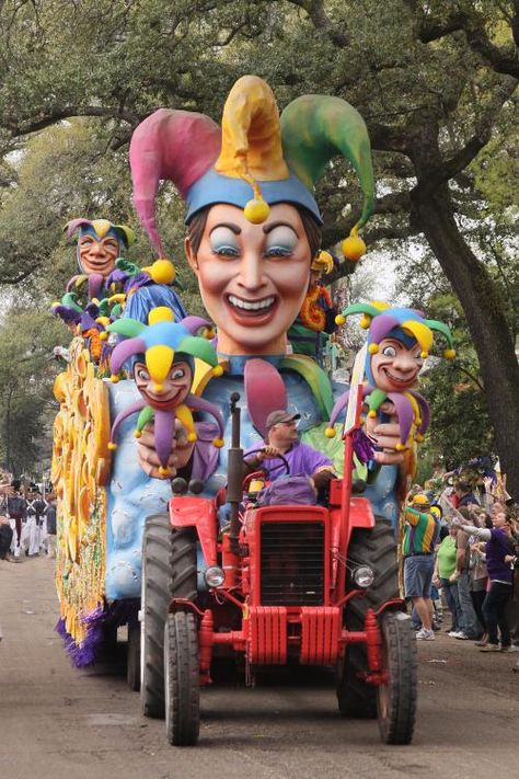 Mardi Gras Throws, Mardi Gras Float, Mardi Gras Crafts, Louisiana Swamp, Mardi Gra, Mardi Gras Costumes, Mardi Gras Parade, New Orleans Mardi Gras, Ash Wednesday