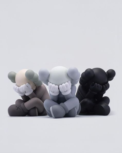 Kaws Macbook Wallpaper, Kaws Pictures, Kaws Widget, Kaws Bear, Plain Wallpaper Iphone, Kaws Wallpaper, Baby Polo, Graffiti Text, Bubbles Wallpaper