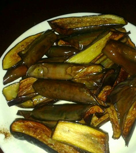 Filipino Breakfast (Fried Eggplant) Filipino Eggplant Recipe, Filipino Eggplant, Egg Plants, Pinoy Dishes, Filipino Breakfast, Filipino Food Dessert, Fried Eggplant, Filipino Recipe, Filipino Foods