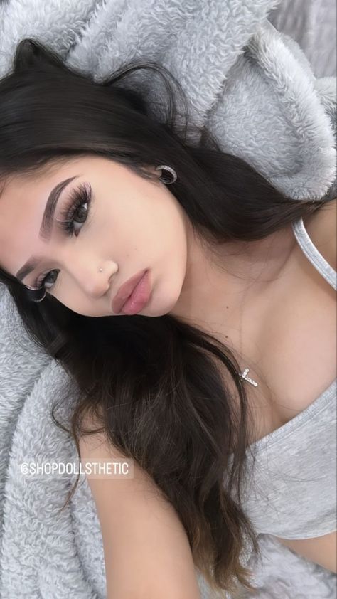 Styl Grunge, Latina Makeup Looks, Latina Makeup, Makeup Tip, Pretty Makeup Looks, Swag Makeup, Makeup Help, Immediate Family, Smink Inspiration