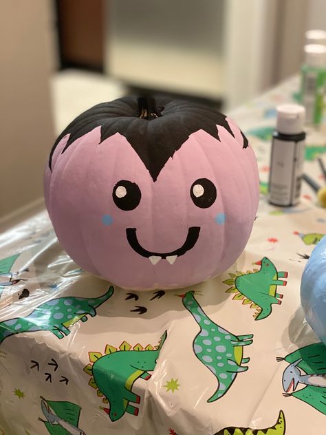 Painted Vampire Pumpkin, Pumpkin Vampire Painting, Vampire Painted Pumpkin Ideas, Vampire Pumpkin Painting Ideas, Pumpkin Painting Ideas Mummy, Painting Ideas On Pumpkins Cute, Dracula Pumpkin Painted, Vampire Painted Pumpkin, Painter Pumpkins