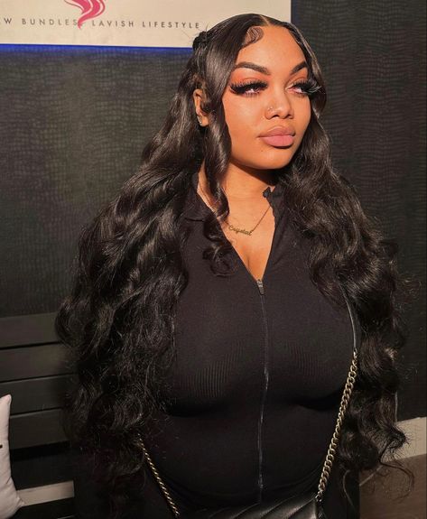 28 Inch Buss Down, Middle Part Wig Styles, Wig Hairstyles Middle Part, Half Up Half Down Wig, Lace Hairstyles, Grad Hairstyles, Black Hair Video, Black Kids Braids Hairstyles, Frontal Wig Hairstyles