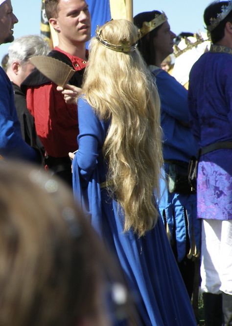 Long Same Length Hair, Long Wavy Golden Blonde Hair, Classic Length Hair Long, Long Medieval Hair, Real Blonde Hair, Long Princess Hair, Very Long Hair Aesthetic, Long Blonde Hair Aesthetic, Long Thick Blonde Hair