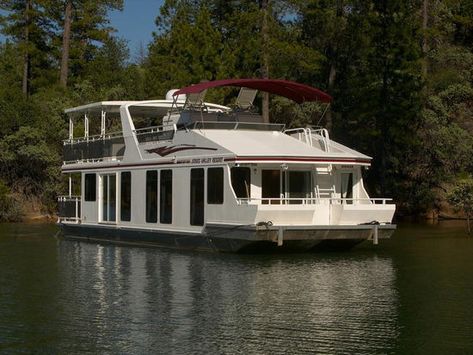 Shasta Lake - Houseboats Rentals Houseboat Vacation, Lake Shasta, Luxury Houseboats, Houseboat Rentals, Utility Boat, Floating Homes, Shasta Lake, Lakes In California, Row Boats