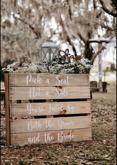 Rustic Wedding Pallet Ideas, Pallet Projects For Wedding, Pallet Wedding Ideas, Wedding Pallet Ideas, Pallet Wedding Decor, Pallet Wedding Signs, Im Engaged, Wedding Pallet, Wedding In October