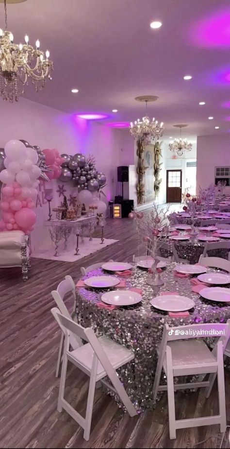 Small Birthday Venue Ideas, 18th Birthday Party Ideas Air Bnb, Air Bnb Birthday Decorating Ideas, Sweet 16 Party Themes, Wine Cake, Birthday Venues, Sweet 16 Themes, Birthday Goals, Sweet 16 Party