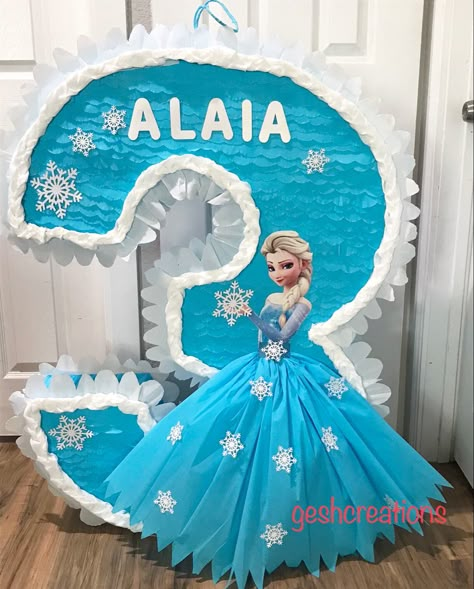 Frozen Theme Pinata, Pinata Elsa, Elsa Pinata, Frozen Pinata, Mermaid Pinata, Elsa Birthday Party, Frozen Party Decorations, Elsa Birthday, Piñata Ideas