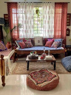 Indian Living Room Ideas, Living Room Decor Brown Couch, Living Room Decor Indian, Indian Room Decor, Indian Living Room, Colourful Living Room Decor, Room Ideas Living Room, Indian Living Rooms, Indian Home Interior