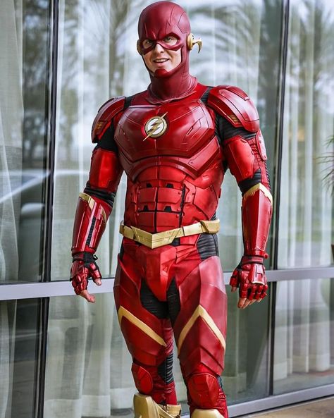 The Flash Cosplay, Flash Cosplay, Cw Arrow, Flash Costume, Flash Comics, Cosplay Reference, Dc Cosplay, James Gunn, Fastest Man