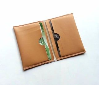 DIY Multiple Card Holder : 5 Steps (with Pictures) - Instructables Diy Card Wallet, Card Wallet Pattern, Card Holder Diy, Stationary Bag, Gift Cards Money, Diy Wallet, Card Purse, Pouch Purse, Leather Card Wallet