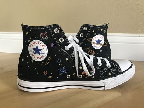 Stitched Converse, Converse Stitch Design, Cool Converse Embroidery, Converse Star Embroidery, Converse Aesthetic Embroidery, Star Embroidered Converse, Black Converse Embroidery Diy, Converse Embroidery Space, Converse Embroidery Stars