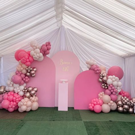 Pink Balloons Garland, Arched Backdrop With Balloons, Pink Arch Backdrop, Barbie Theme Backdrop, Barbie Balloon Decorations, Pink Balloons Decoration, Barbie Birthday Backdrop, Pink Backdrop Birthday, Pink Balloon Backdrop