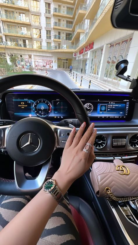 Dream Cars Mercedes, New Luxury Cars, Cars Mercedes, Dream Cars Jeep, Car Goals, My Future Life, G Wagon, Luxury Lifestyle Dreams, Classy Cars