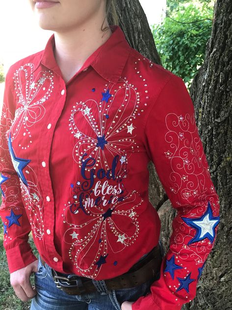 Rodeo Queen Shirts Diy, Rodeo Queen Shirts, Rodeo Queen Outfits, Rodeo Queen Clothes, Horsemanship Shirt, Queen Clothes, Showmanship Jacket, Queen Outfits, Cowgirl Outfit