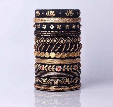 Handmade Fabric Bangles, Cotton Thread Bangles, Handwork Designs, Cloth Earrings, Thread Accessories, Black Lovers, Fabric Bangles, Bangles Collection, Embroidery Unique