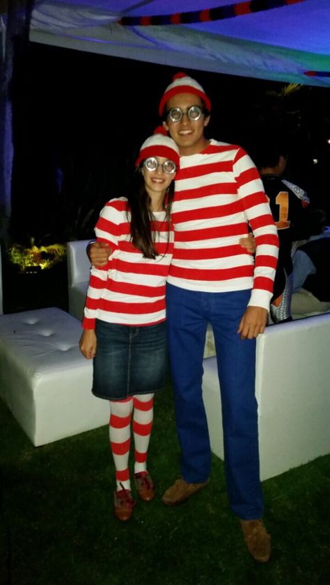 #costume #halloween #wally&wenda Wheres Wally Costumes, Icons Party, Wheres Wally, Pretty Halloween Costumes, Pretty Halloween, Spooky Scary, Halloween 2024, Costume Halloween, Ronald Mcdonald