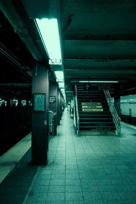 // Haircut Selfie, Photo Hijab, Neon Noir, Bg Design, Subway Station, Cute Hairstyle, Have Inspiration, Hijab Girl, Neo Noir