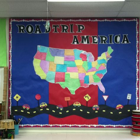 Roadtrip America bulletin board Ties in with chorus concert theme Travel Bulletin Boards, Back To School Art Activity, Concert Theme, Patriotic Classroom, School Dance Themes, Road Trip Theme, Roadtrip Ideas, Travel Theme Classroom, Homecoming Decorations