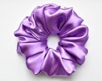 Purple Scrunchie, Silk Scrunchies, Hair Accessories Collection, Handmade Hair Bows, Purple Satin, Color Pencil Art, Purple Silk, Diy Hair Accessories, Pastel Purple