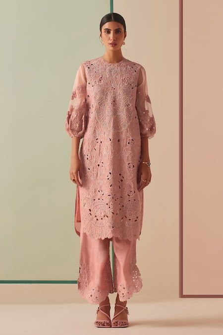 Buy Pink Chanderi Embroidered Beads Round Kurta And Pant Set For Women by Chandrima Online at Aza Fashions. Cutwork Kurta Designs, Embroidered Beads, Chanderi Kurta, Cutwork Embroidery, Kurta Designs, Puffed Sleeves, Cut Work, Pant Set, Pakistani Dresses