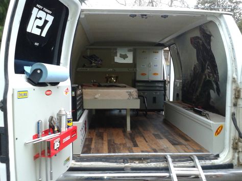 Moto van pic's - Moto-Related - Motocross Forums / Message Boards - Vital MX Moto Van Conversion, Motocross Van Ideas, Moto Van Ideas, Things I Should Know, Sleeper Van, Moto Van, Van Pictures, Diy Van Conversions, Van Dwelling