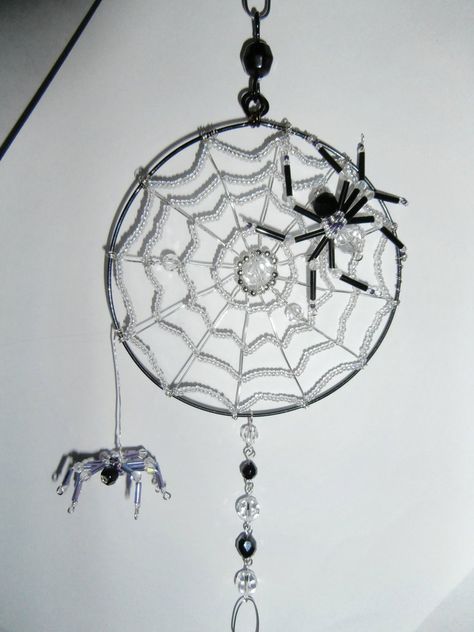 Chain Spider Web, Beaded Spider Web, Spider Web Dream Catcher, Spiderweb Suncatcher, Spider Dream Catcher, Crystal Suncatchers Spider Web, Beaded Spider Web Necklace, Wire Beaded Spider, Wire Spider