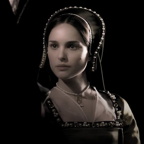 Mary Boleyn, Philippa Gregory, The Other Boleyn Girl, Tudor Dynasty, Tudor Era, Long Dark Hair, Anne Boleyn, The Tudor, Fiction And Nonfiction