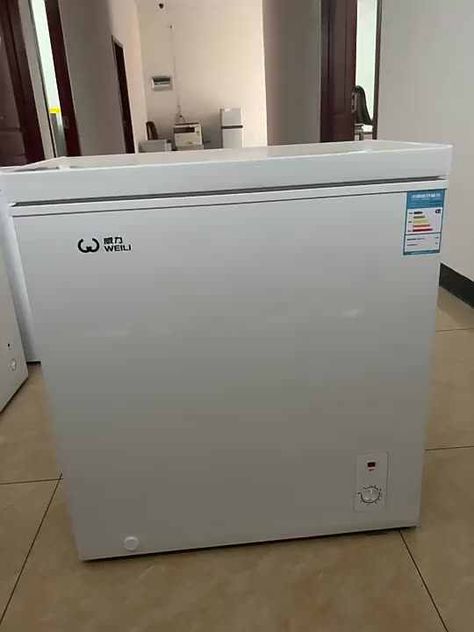 Deep Freezer In Kitchen, Freezer Horizontal, Mini Freezer, Deep Freezer, Hvac Technician, Kitchens And Bedrooms, Refrigerator Freezer, Refrigerator, Kitchens