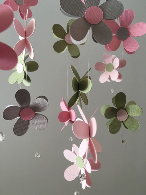 Sage And Pink Nursery, Lilly Pond, Wall Art Diy Paint, Flower Mobile, Diy Crafts For Girls, Mobile Baby, Baby Sewing Projects, Diy Birthday Decorations