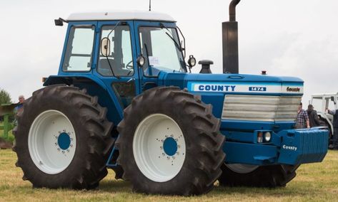 Ford County, Tractor Pictures, Classic Tractor, Ford Tractors, Farm Machinery, New Farm, Heavy Machinery, Limousin, Farm Tractor