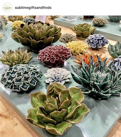 From whimsical garden gnomes to refined ceramic planters, these unique garden pottery ideas bring personality to any outdoor space. Garden Pottery Ideas, Ceramic Wall Flowers, Coral Drawing, Coral Collection, Modern Gardens, Coral Sculpture, Clay Designs, Sculptures Céramiques, Organic Art