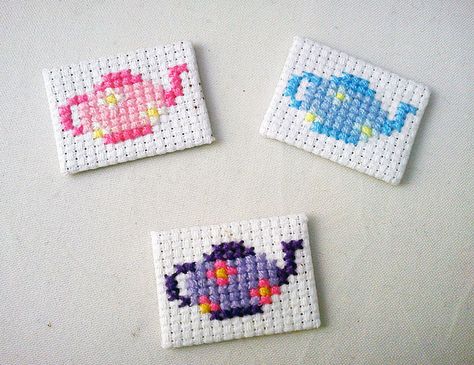 Tiny Cross Stitch Patterns Minis, Cross Stitch Tea Cups Patterns Free, Tea Pot Cross Stitch Patterns, Afternoon Tea Cross Stitch Pattern, Teacup Cross Stitch, Tiny Crafts, Tea Cross Stitch Pattern, Tea Cross Stitch, Stitch Kitchen