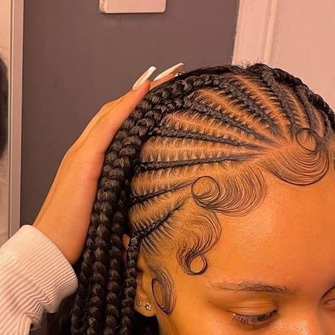 Braids With Cornrows On The Side, Black Hair Protective Styles, Short Box Braids Hairstyles, Braided Hairstyles For Black Women Cornrows, Feed In Braids Hairstyles, Quick Natural Hair Styles, Box Braids Hairstyles For Black Women, Cute Braided Hairstyles, Braids Hairstyles Pictures