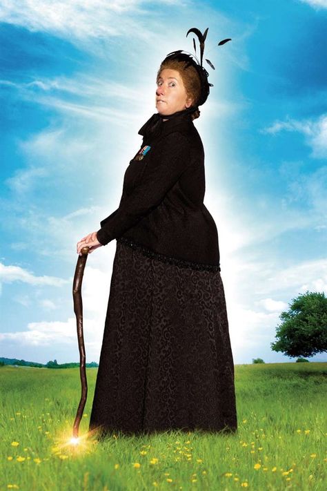 Super Nanny, Nanny Mcphee, Character Dress Up, Fun Costumes, Emma Thompson, Costume Store, Costumes Ideas, Child Actors, British Actresses